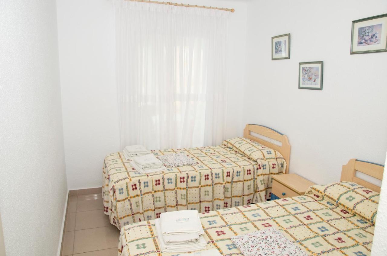 Apartamentos Intercentro Torrox-Costa Kültér fotó