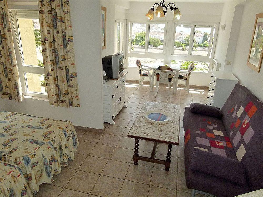 Apartamentos Intercentro Torrox-Costa Kültér fotó