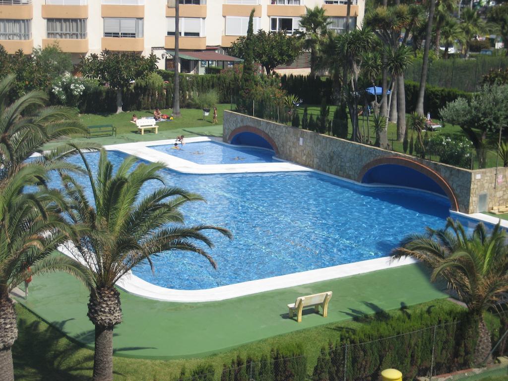 Apartamentos Intercentro Torrox-Costa Kültér fotó